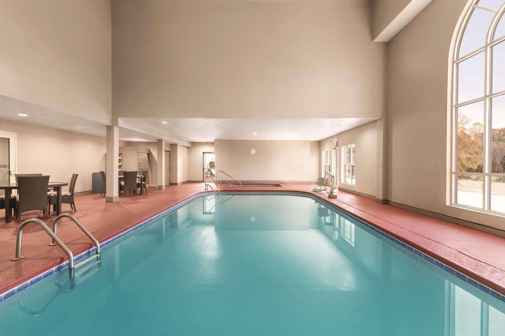 Country Inn & Suites By Radisson, Griffin, Ga Luaran gambar