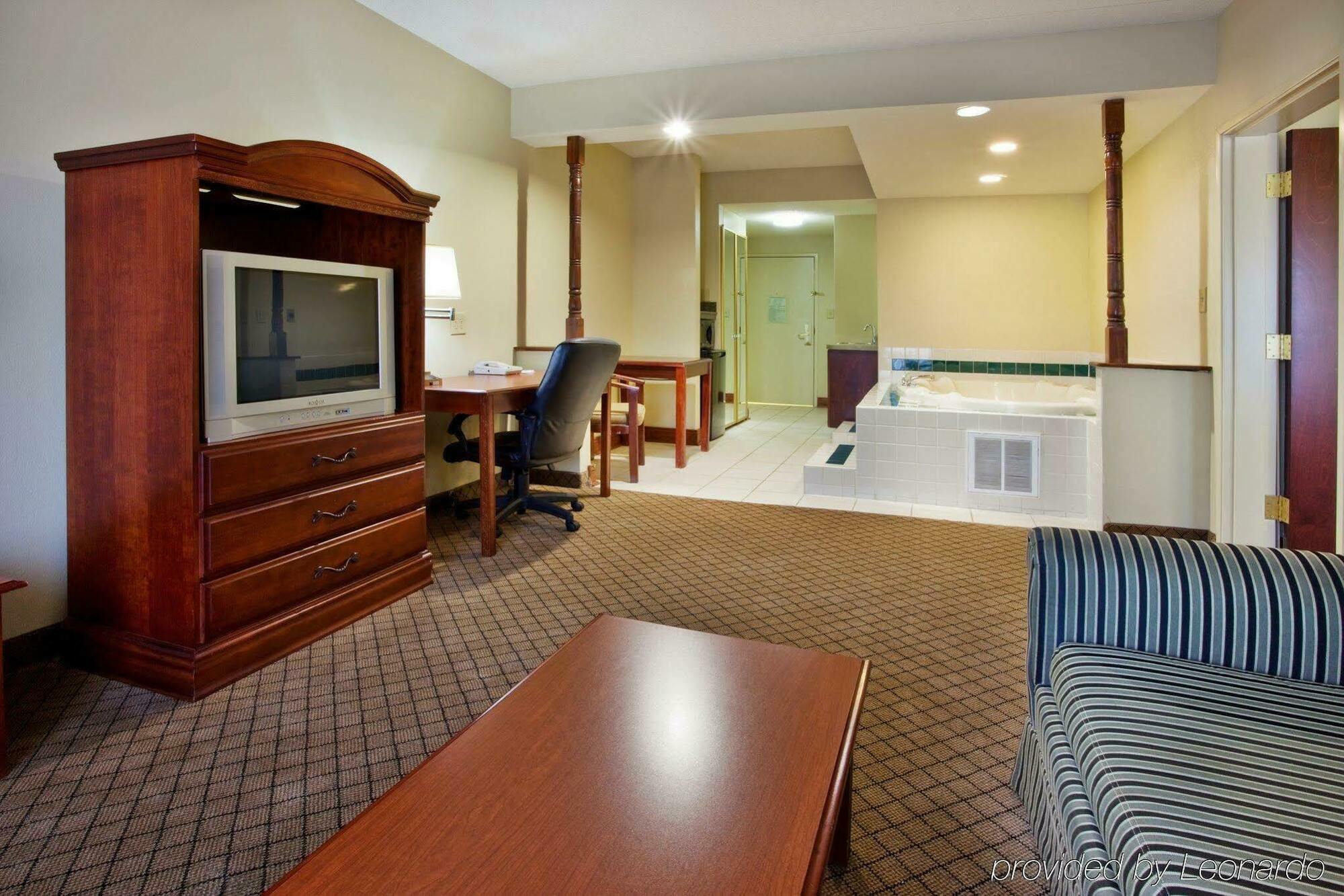 Country Inn & Suites By Radisson, Griffin, Ga Luaran gambar